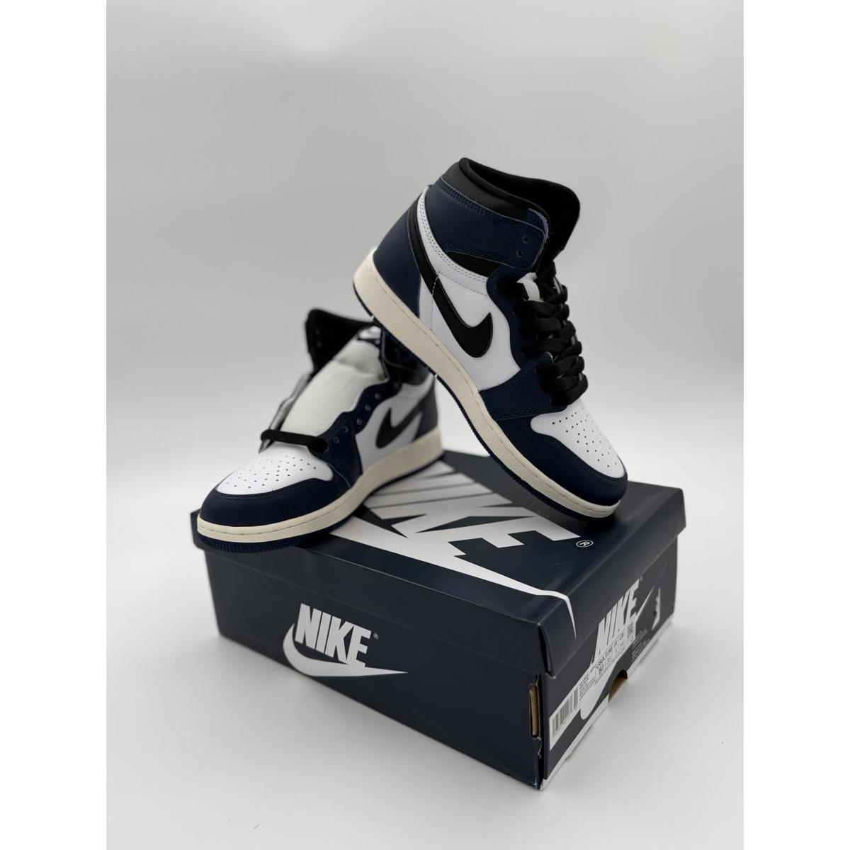 Nike Air Jordan 1 Retro High Og Gs - Size 5y